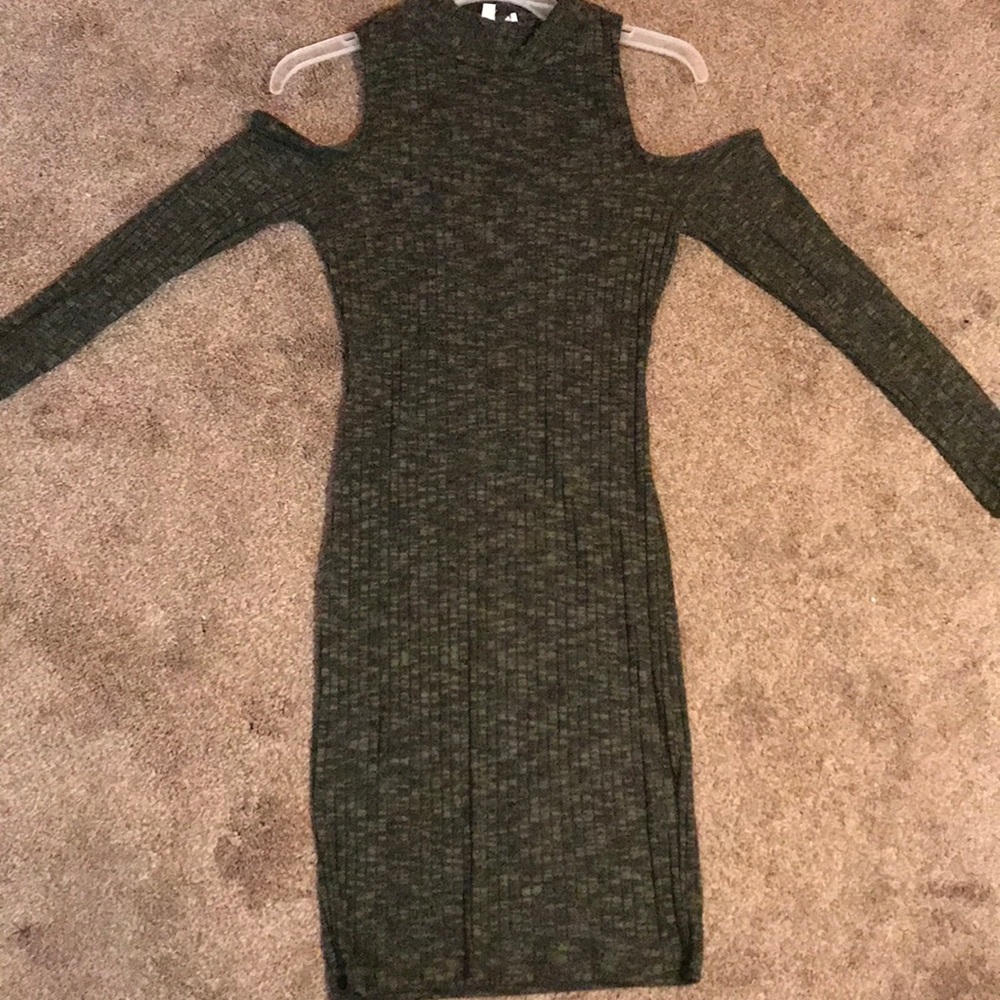 Cut out shoulder dress